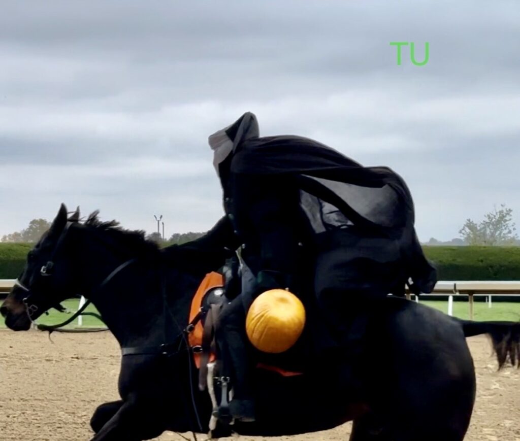 It's a sure bet that the Headless Horseman will make his regular appearance during Keeneland's Fall meet.